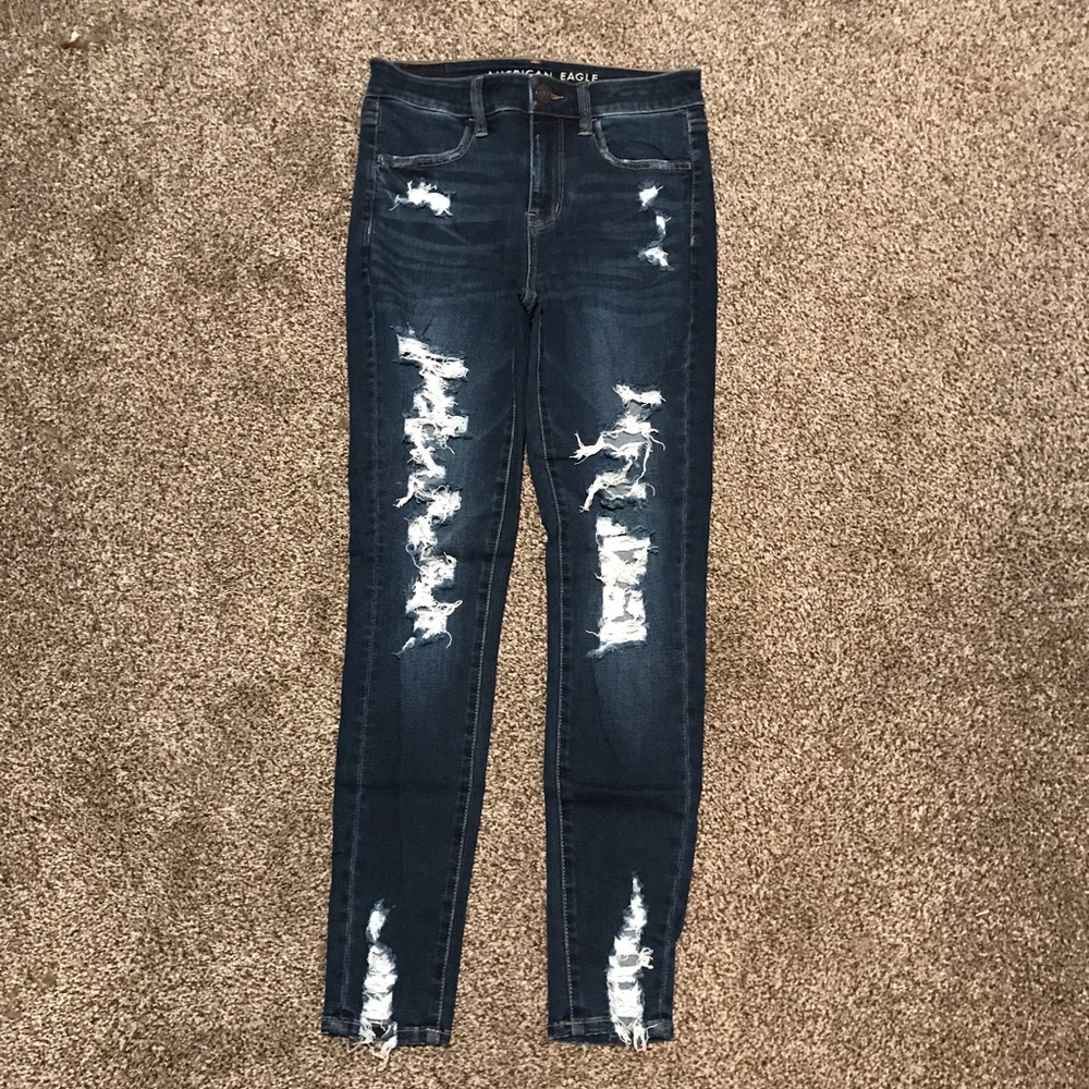 American Eagle Distressed Jeans Size 4